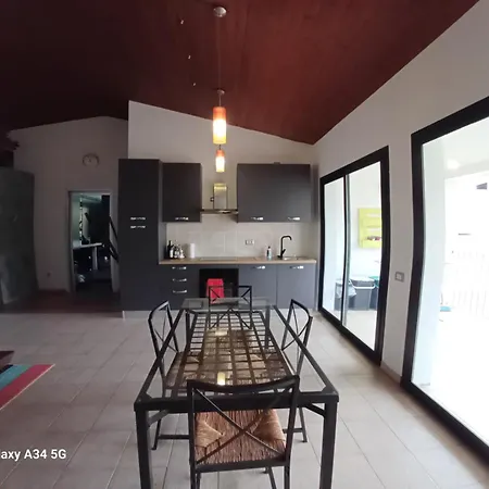 La Casa Di Elena Apartment