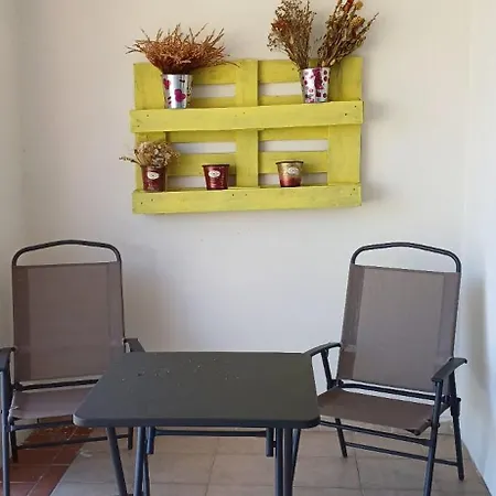 La Casa Di Elena Apartment *